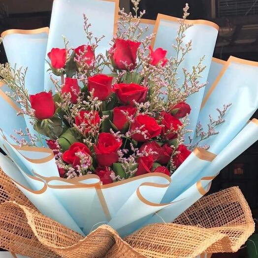 Букет из красных роз