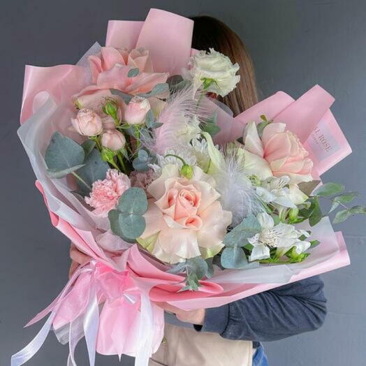 Pink bouquet with French eucalyptus roses and peony rose-922