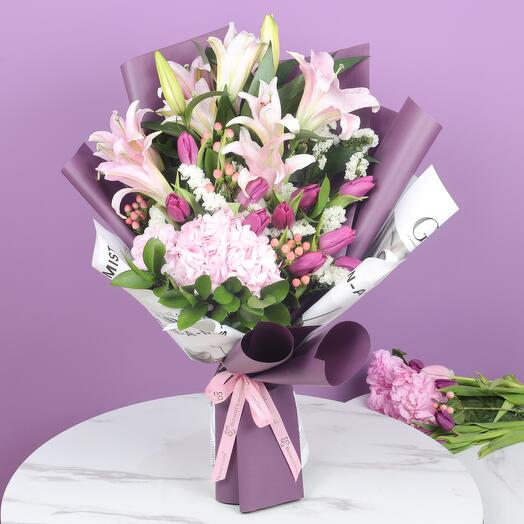 Букет из смешанных цветов Believe Mix