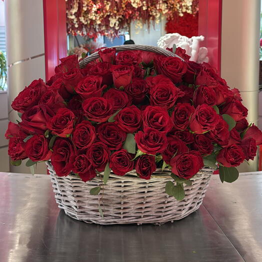 Rosey: Cesta roja de 150 rosas