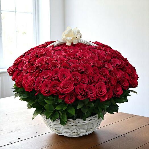 Elegant 200 Red Roses Basket | Luxury Floral Arrangement
