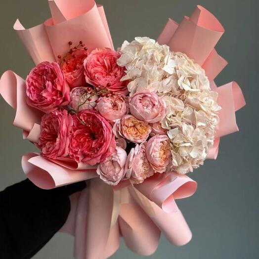 Букет Корал Шарм