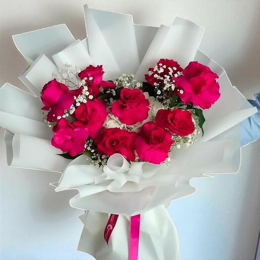 Roses with Hydrengea;