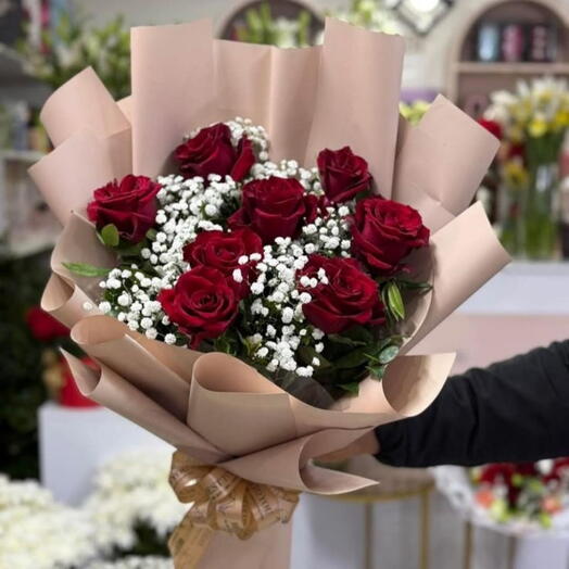 Премиум букет из 8 красных роз