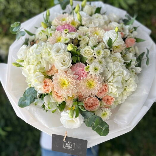 Blooming Hand Bouquet