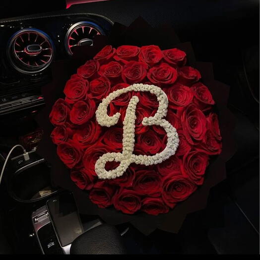 Букет из 101 премиальных красных роз с открыткой