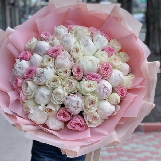 White peony   O Hara Rose Bouquet