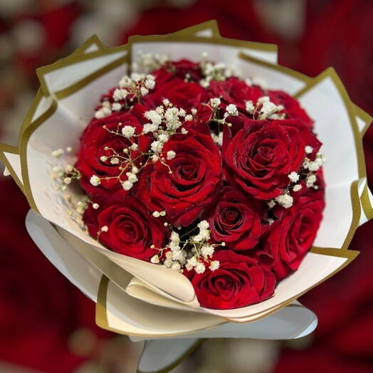 Премиум букет из 16 красных роз