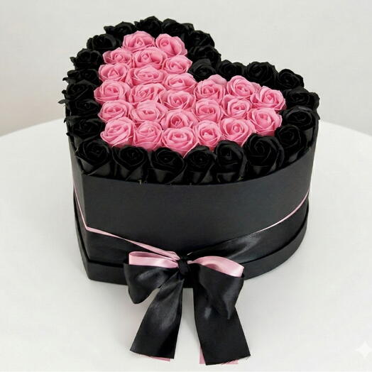Midnight Romance 51 Black Pink Heart Box