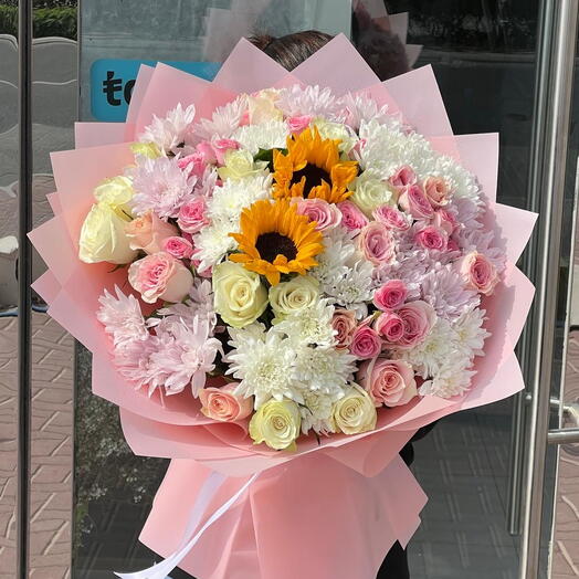 SunflowersAndRoses bouquet