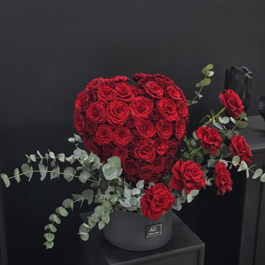 Розы «Сердце страсти»