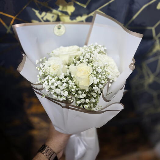 7 Premium White Roses