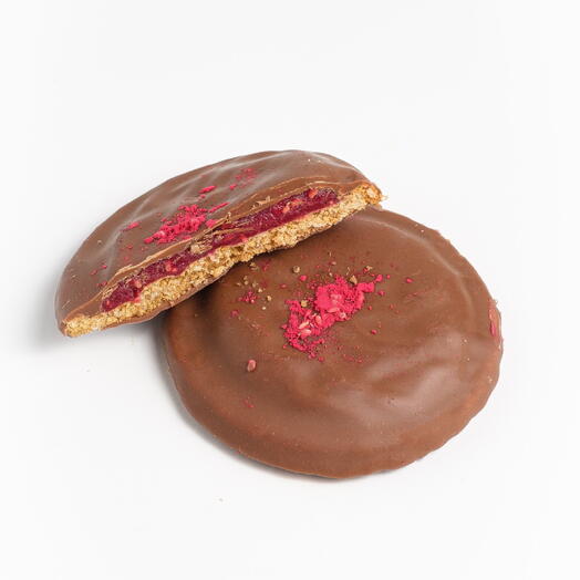 Овсяное печенье с малиновым джемом