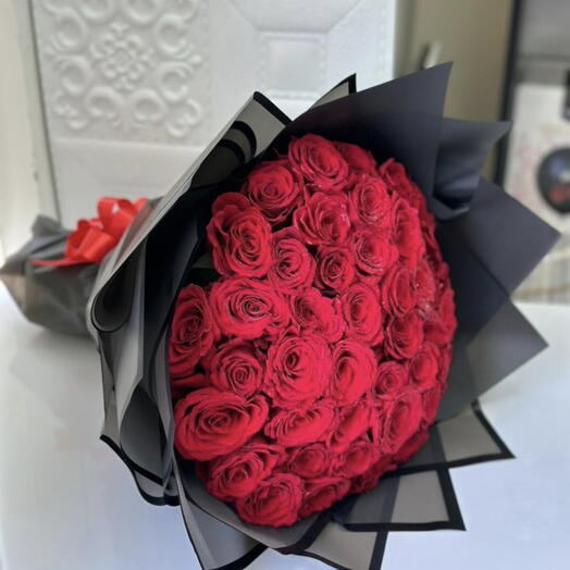 Red rose 30 stem