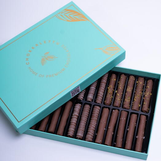 Assorted rolled wafer box 26