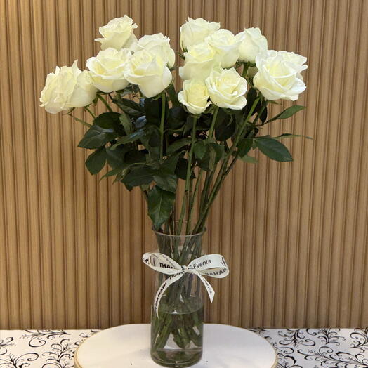 مزهرية ورد أبيض فاخرة 1129