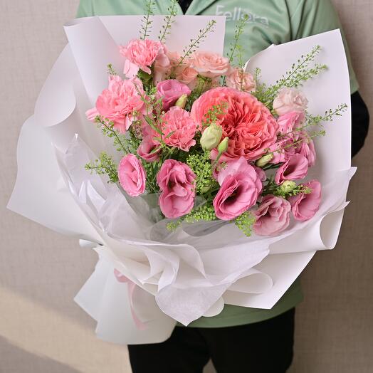 Blushed Petals Hand Bouquet  6936