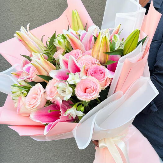 Роскошь цветы лилия специальное