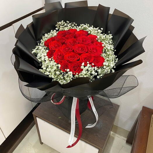 Ramo Grace de Rosas Rojas