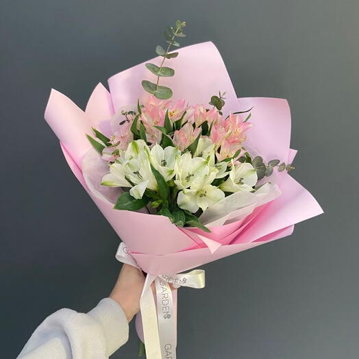 El jardín susurrante evoca