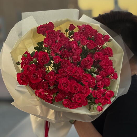 Luxury Red Spray Rose Bouquet