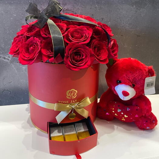 Red valentine teddy box