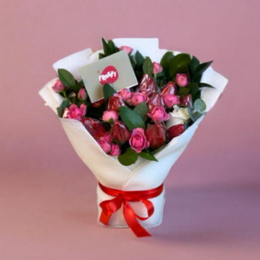Pink Baby Roses and Strawberries bouquet