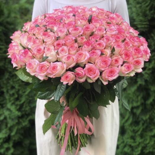 Jumaila Rose bouquet