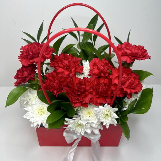 Красная коробка любви