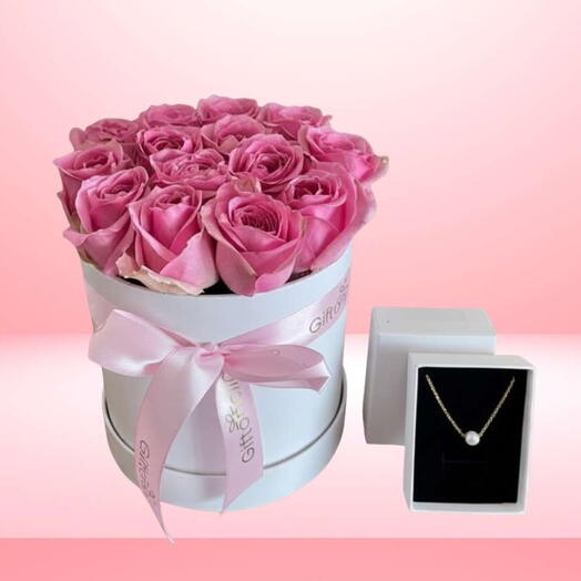 Mom Pearl Floral Box   Necklace Set