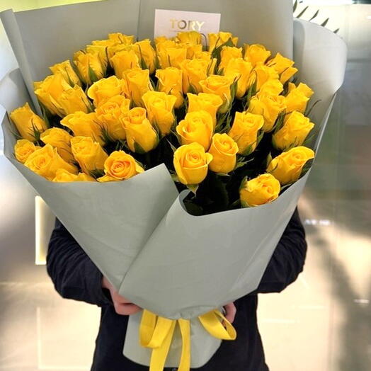 bouquet de 51 roses jaunes en emballage