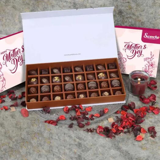 Премиальное ассорти шоколадных конфет ко Дню матери 32 шт от Sweecho