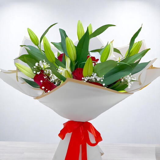 Букет лилий и роз