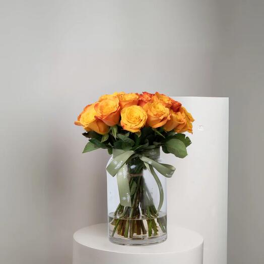 Роза конфиденциальная ваза