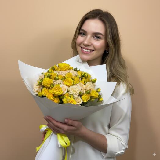 Ramo mixto de rosas spray melocotón y amarillo