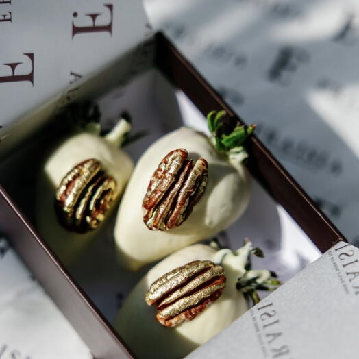 Small strawberry box