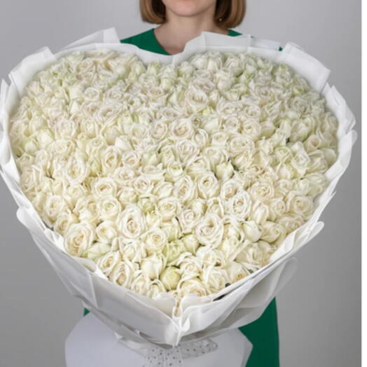 Gesto _ 201 Lujoso Ramo en Forma de Corazón de Rosas Blancas