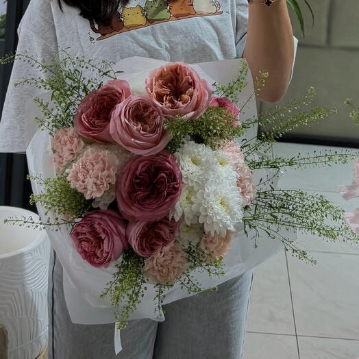 Romantic Garden Bouquet