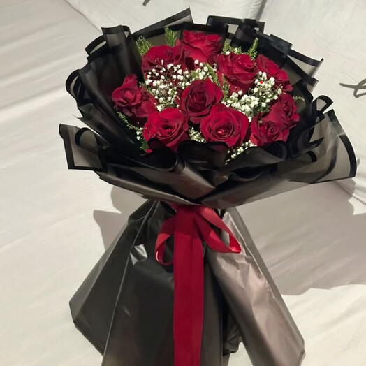 10 Red Roses Premium Bouquet