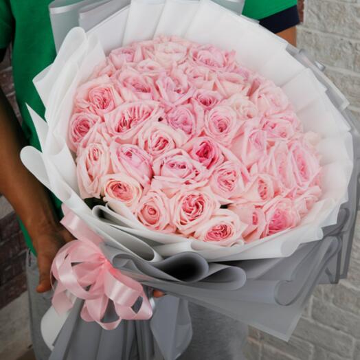 Букет из 50 розовых роз