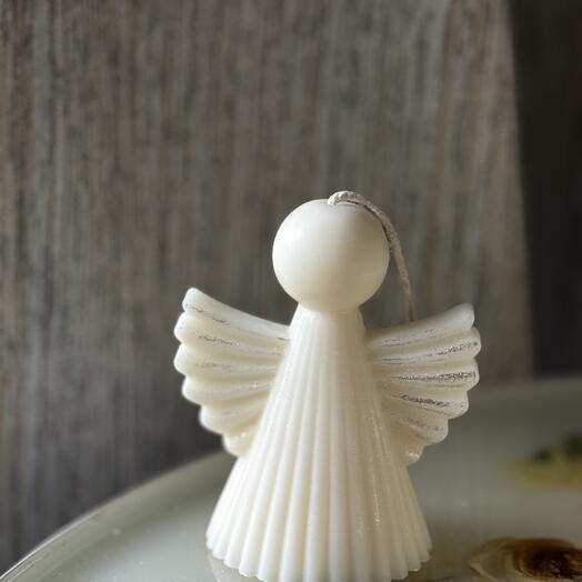 Scented angel candle