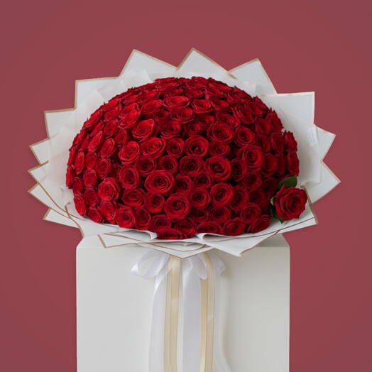 30 Red roses love