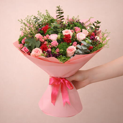 Букет «Элегантность румяного сада»