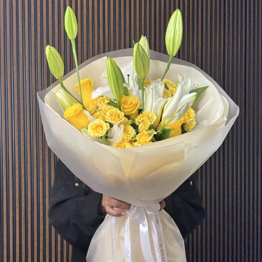 The Golden Sunray Bouquet