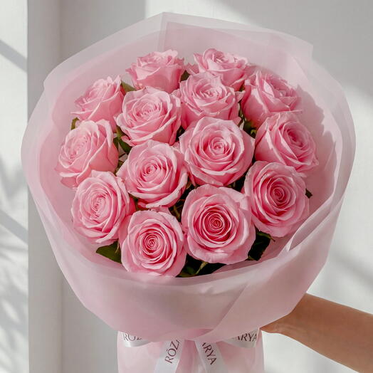 Petite Pink Cloud: The 15-Rose Minimalist Classic