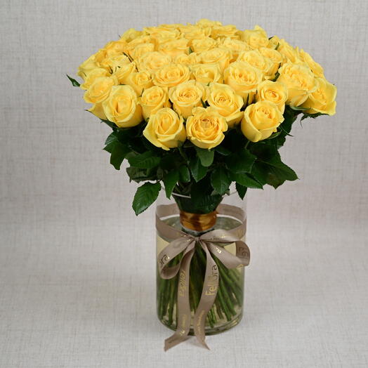 51 Yellow Roses Vase-933