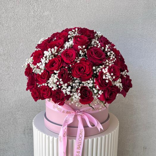 Boîte en cuir de roses rouges (rose)