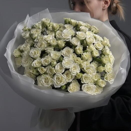 Spray Roses Snowflakes