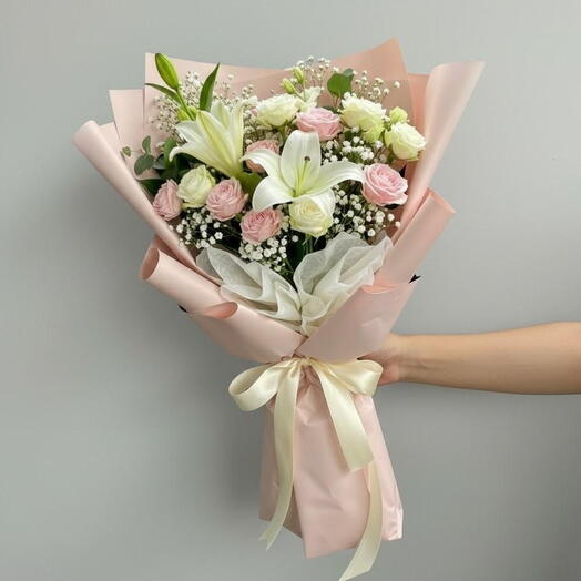 White   Pink Roses Lily Bouquet