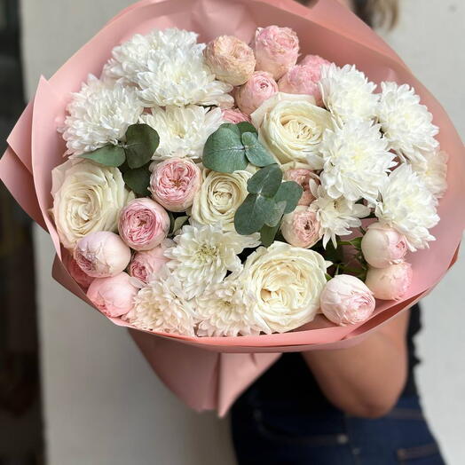 Cute bouquet with piony roses